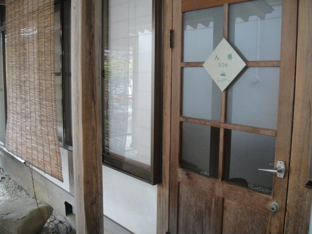 Jinpyokaku Hotel Yamanouchi  Buitenkant foto