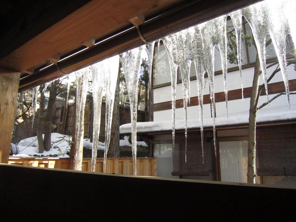 Jinpyokaku Hotel Yamanouchi  Buitenkant foto