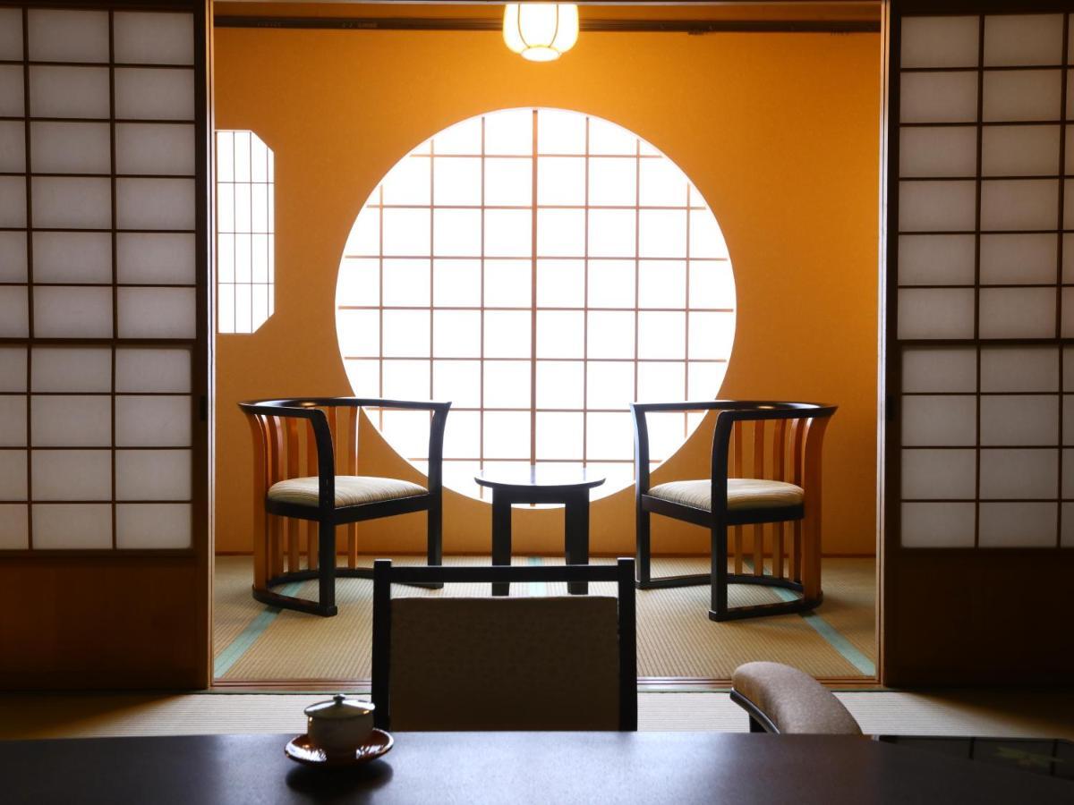 Jinpyokaku Hotel Yamanouchi  Buitenkant foto