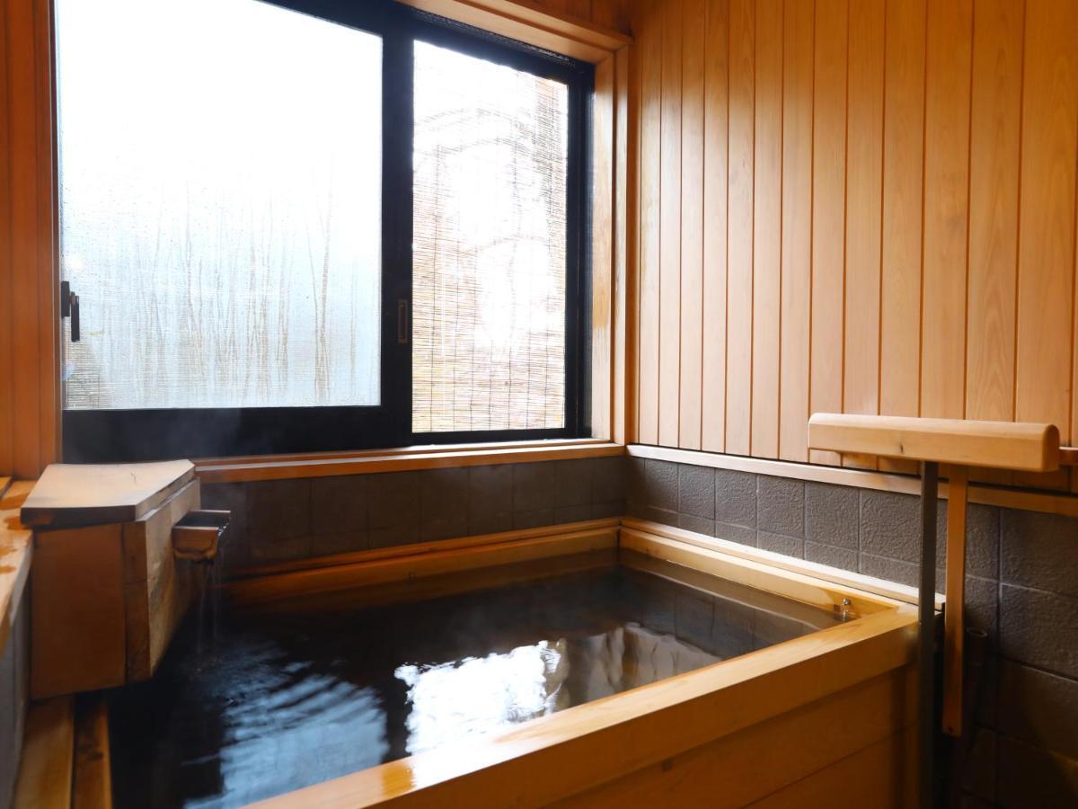 Jinpyokaku Hotel Yamanouchi  Buitenkant foto