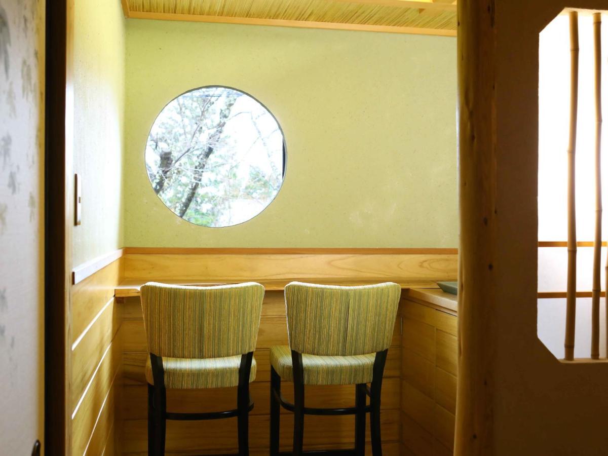 Jinpyokaku Hotel Yamanouchi  Buitenkant foto