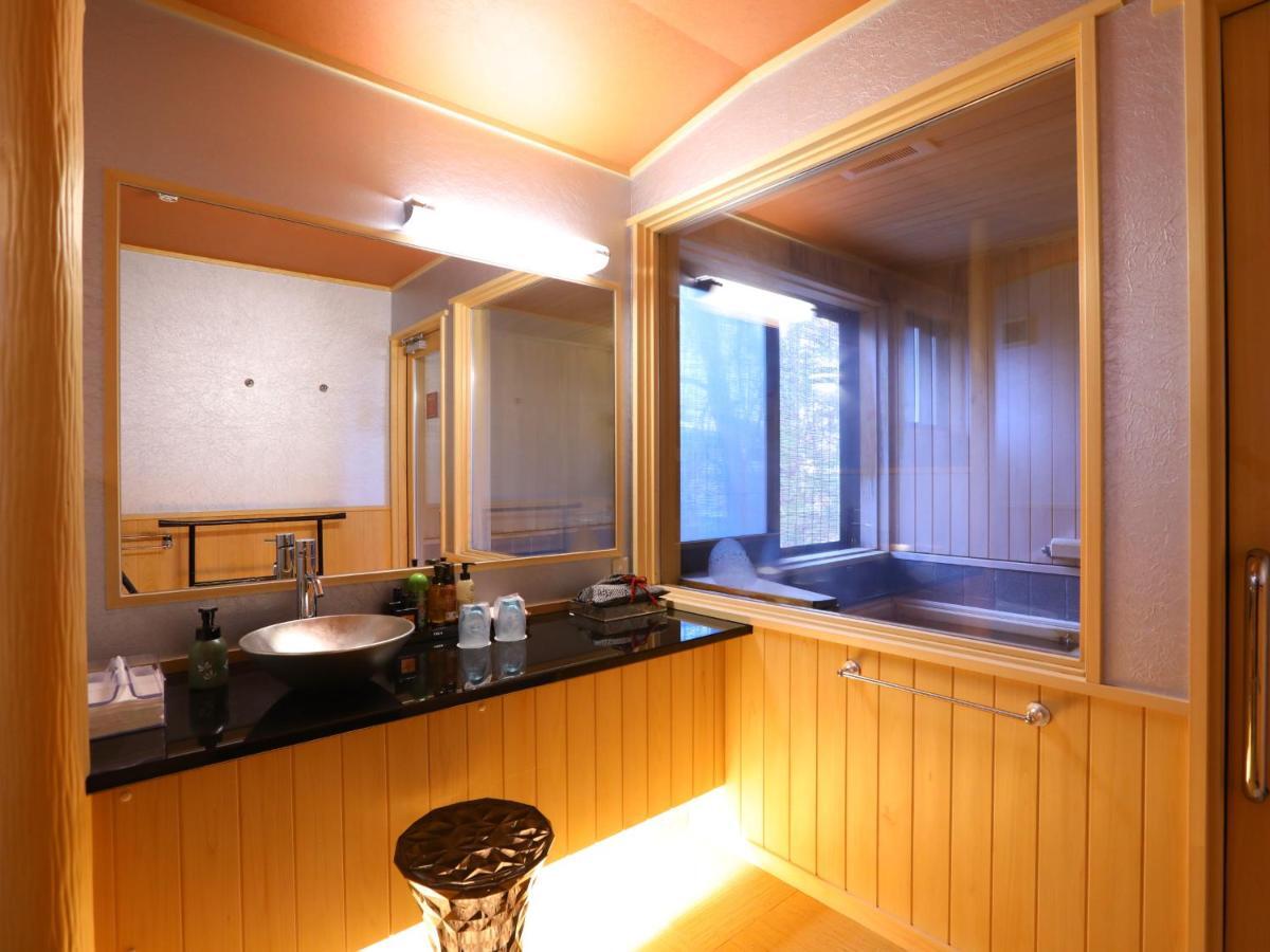 Jinpyokaku Hotel Yamanouchi  Buitenkant foto